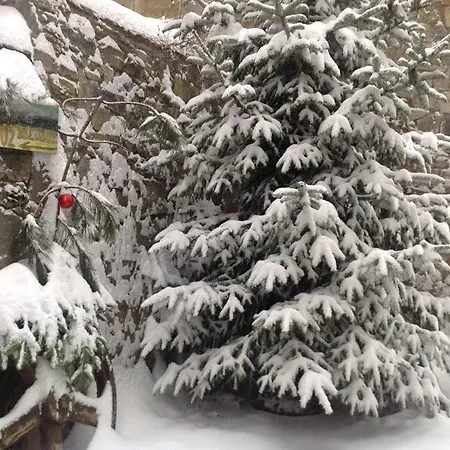 Vendégház Lydia Lithos Mountain Metamórfoszi