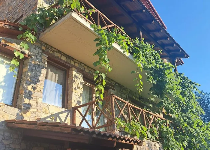 Lydia Lithos Mountain 3*