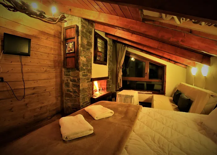 Lydia Lithos Mountain 3* מטמורפוסי